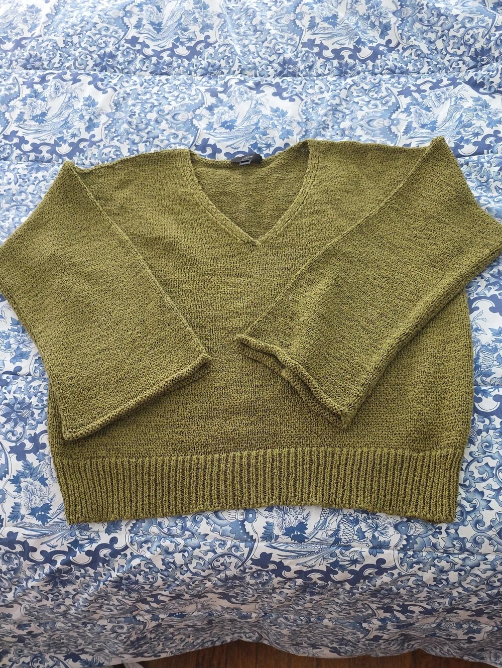 J. Crew V Neck Long Sleeve Sweater